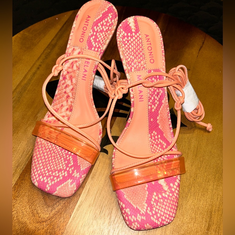 Antonio Melani peach ankle strap sandal | NWOB | 8M